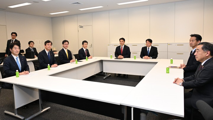 重徳和彦 城井崇 後藤祐一 奥野総一郎