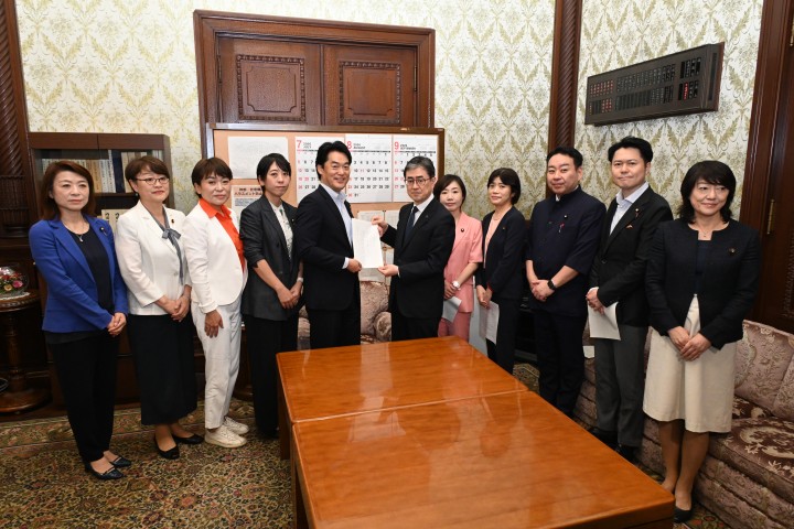 20260702「公職選挙法改正法案(選挙権年齢引き下げ法案)」を提出