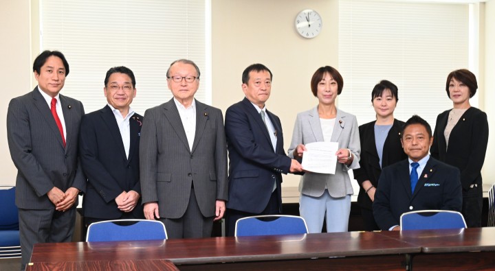 菊田真紀子 宮口治子 横沢たかのり 古賀千景 熊谷裕人 川田龍平