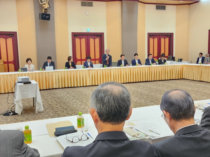新潟県の水俣病患者・被害者団体からヒアリング 近藤昭一 西村智奈美 菊田真紀子 馬場雄基 森田俊和 米山隆一 渡辺創 打越さく