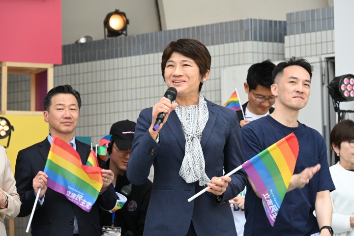 西村智奈美 福山哲郎