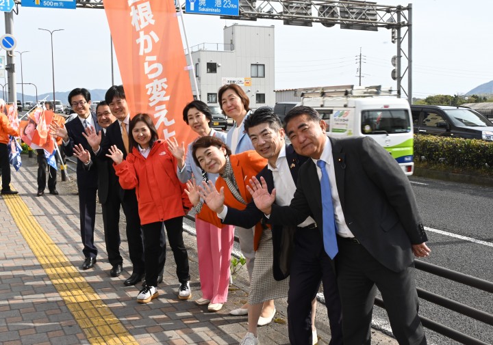 亀井亜紀子 道下大樹 本庄知史 早稲田ゆき 屋良朝博 高木真理 熊谷裕人 水野素子 重徳和彦
