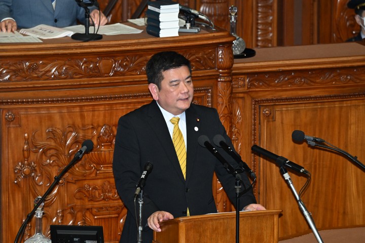 衆院本会議 森山浩行 経済安全保障