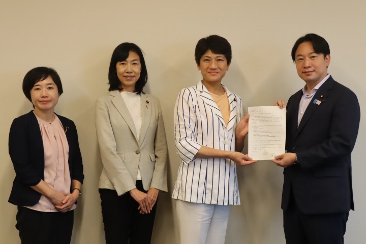 西村智奈美 金子恵美 村田享子