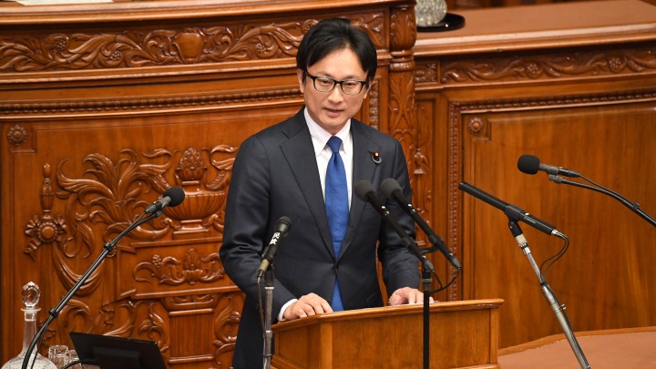 衆院本会議 山岸一生 特別職の国家公務員給与引き上げ
