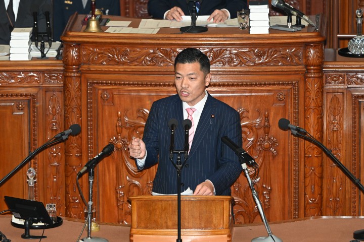 衆院本会議 山田勝彦