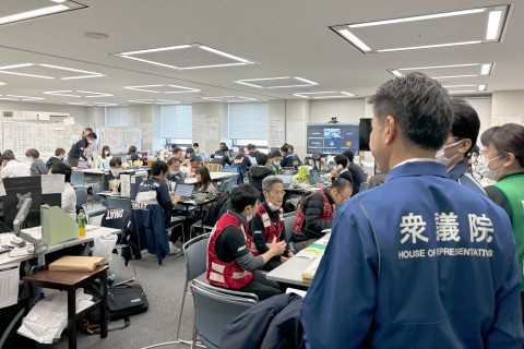 能登半島地震 泉健太