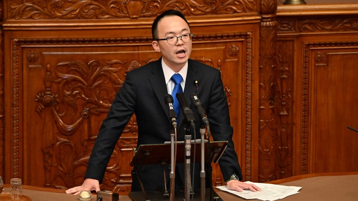 参院本会議 小沼巧 予算
