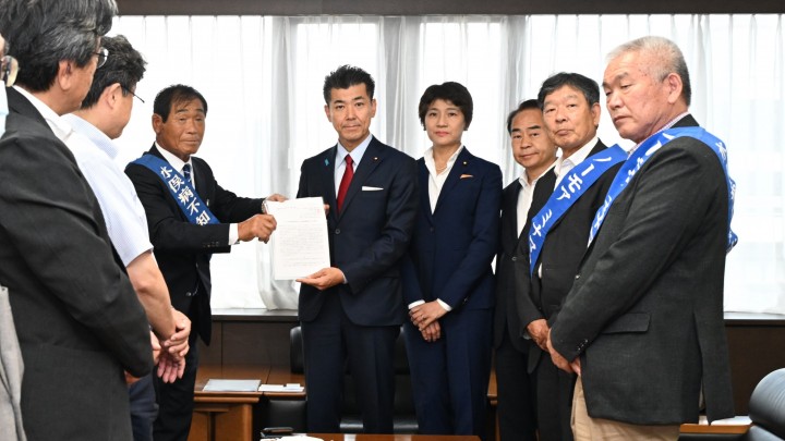 水俣病患者会・弁護団 泉健太 西村智奈美 野間健
