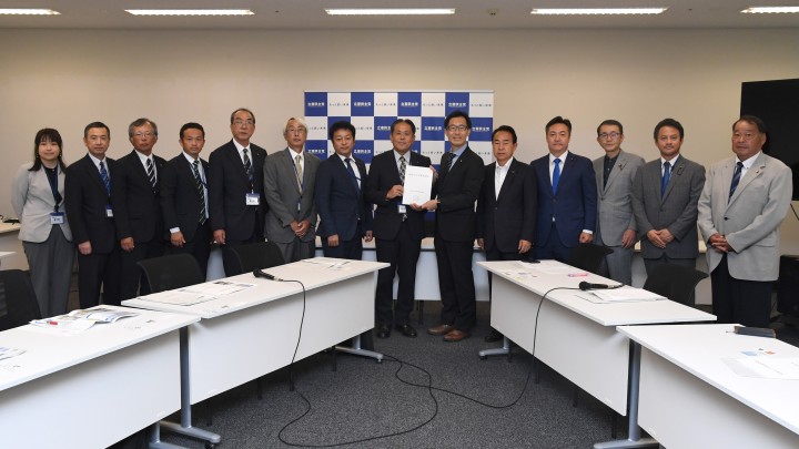 桜島火山活動対策議会協議会 小山展弘 野間健 神津たけし 野田国義