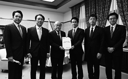 2022.12.9 「2023（令和5）年度税制改正についての提言」を 財務大臣に申し入れ