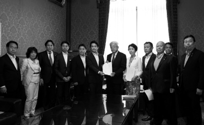 2023.6.14 コロナ後遺症対策推進法案、コロナワクチン健康被害救済法案を衆議院に提出