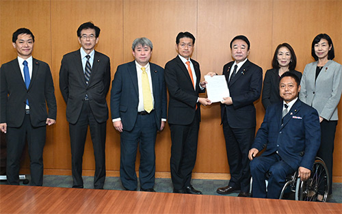 2025年10月、11月 緊急対応体制の強化や出没防止策の徹底、専門職員・ハンター等の人材育成や予算の確保などを政府に求める
