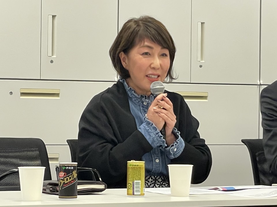 次原悦子さん 次原氏.jpg