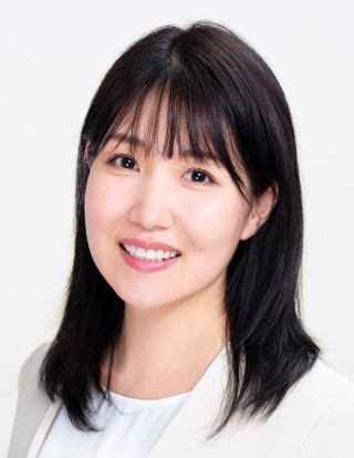 成田えま