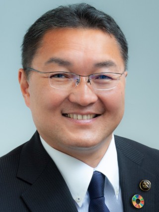 横川ますみ