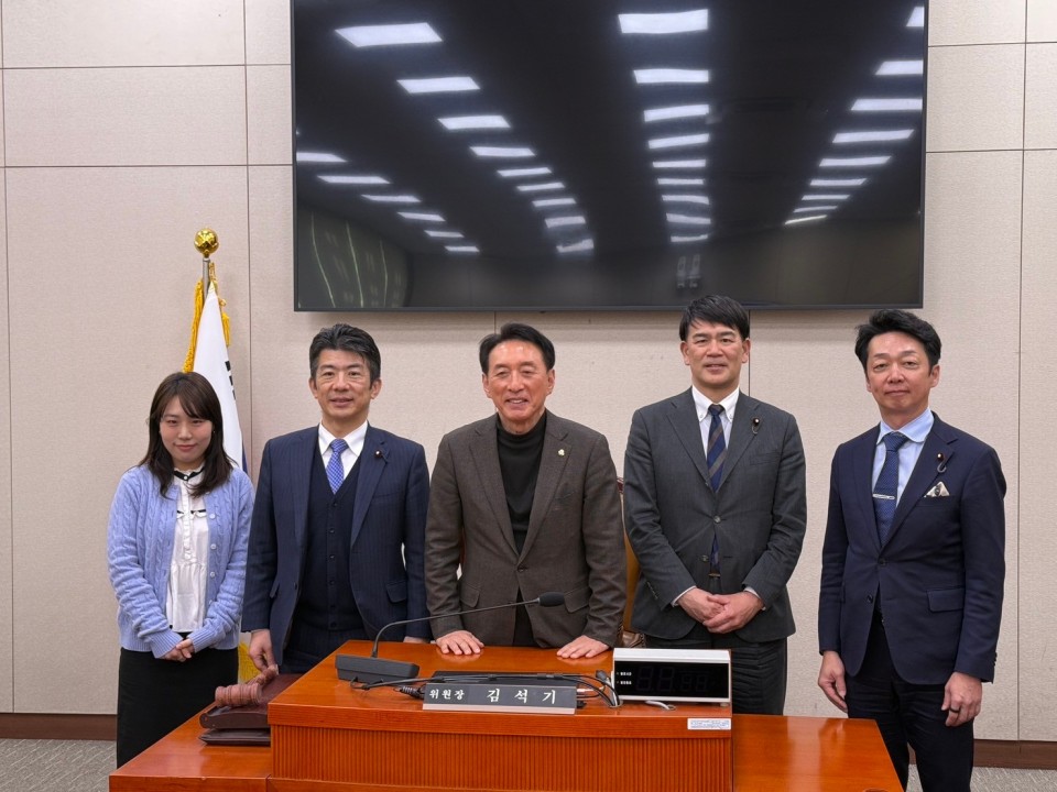 LINE_ALBUM_2025訪韓団_250117_11.jpg