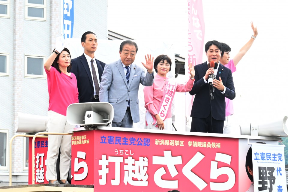 手振り1加工.jpg