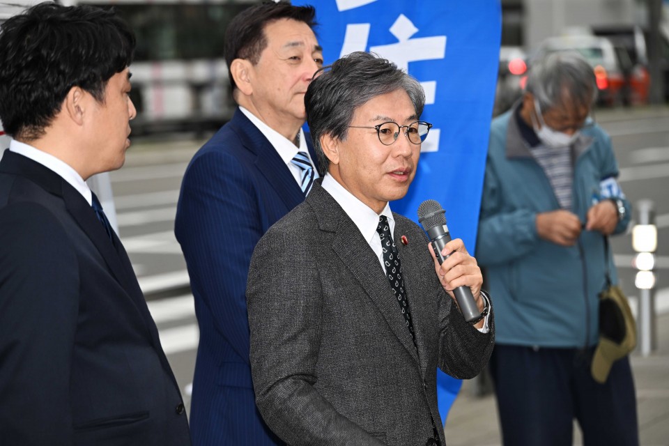 安住淳幹事長 安住淳幹事長