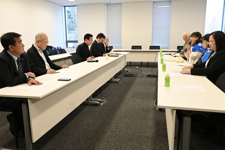 意見交換を行う沖縄協議会 IMG_0301 2.jpg