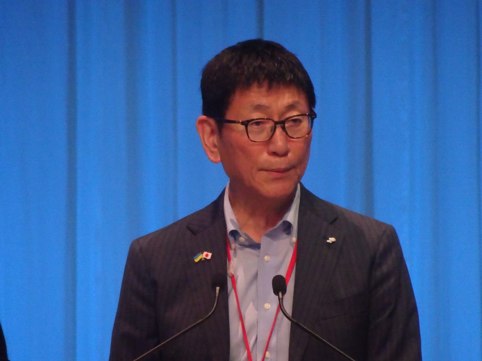JP労組の将来ビジョンと小沢雅仁議員再選への協力を呼びかける石川幸德委員長 DSC09986.JPG