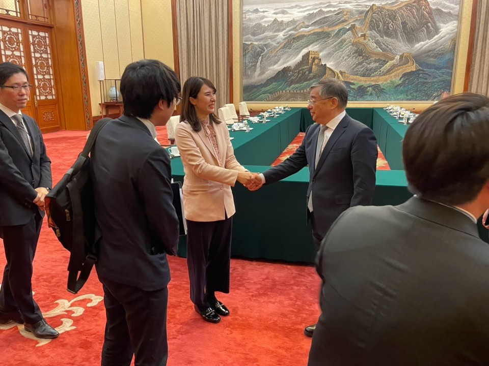 LINE_ALBUM_2025320-23党訪中団_250325_13.jpg