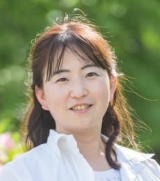 堀越まゆこ