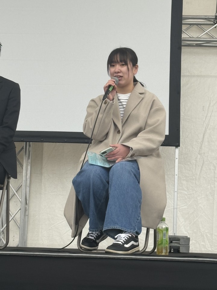 パネルディスカッションに登壇した手倉森愛唯さん 2025OoJBSM5wrBEIDPIxUDuB_tn960.JPG