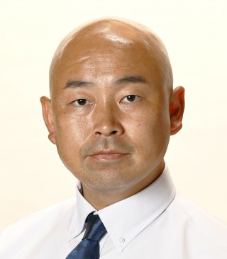 川部亮