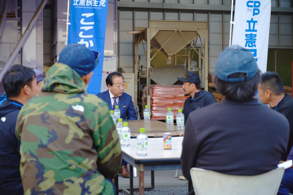 座談会の様子 0118_20251108_立憲_DSC_2809.jpg