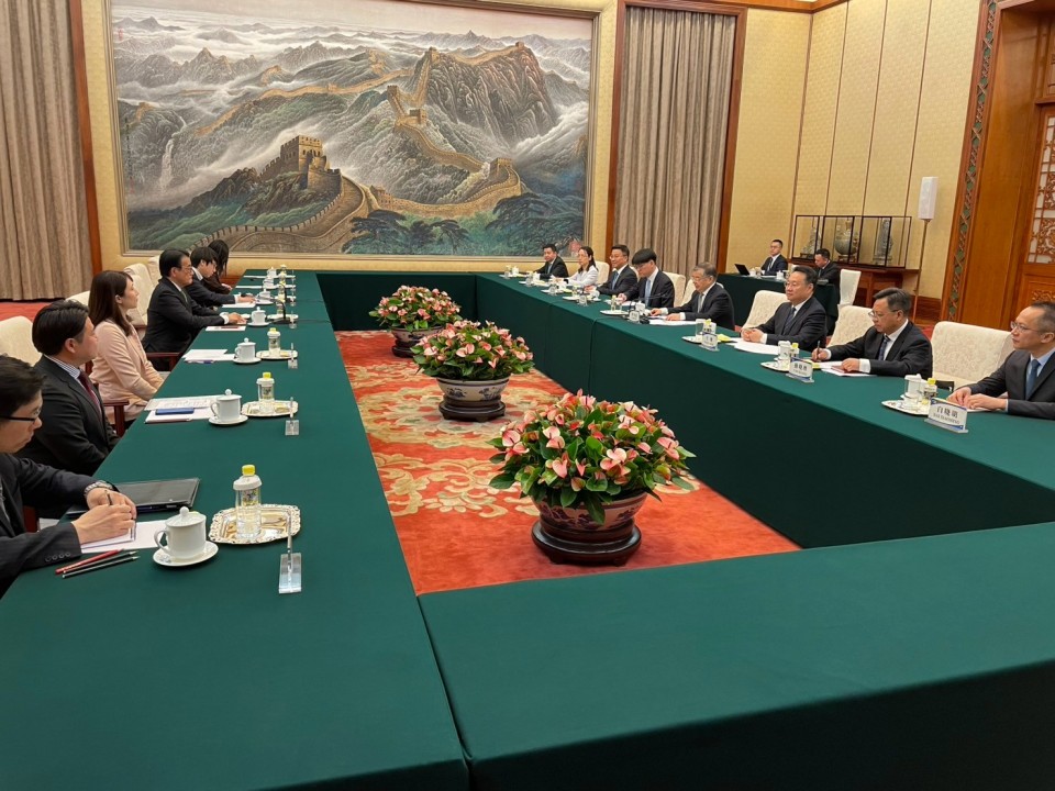 LINE_ALBUM_2025320-23党訪中団_250325_17.jpg