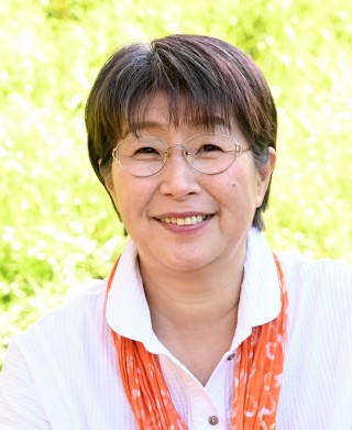 漢人あきこ