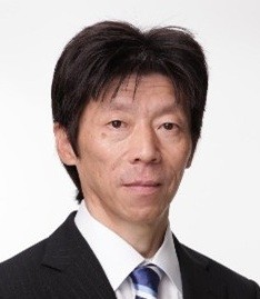 平岡実千男