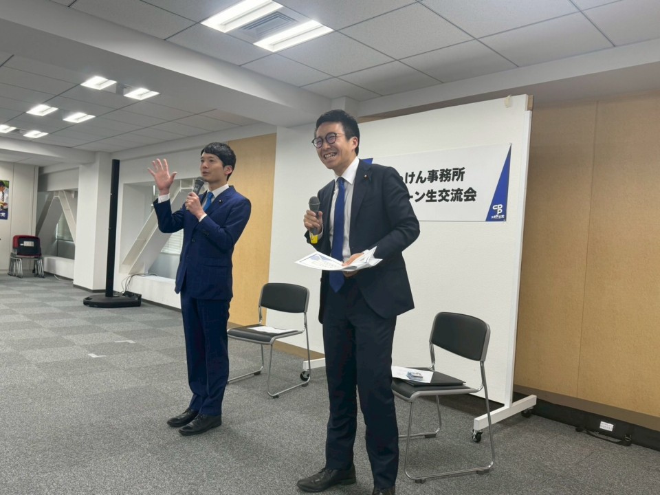 コーディネーターの馬場雄基衆院議員(左)と宗野創衆院議員(右) 250326_38.jpg