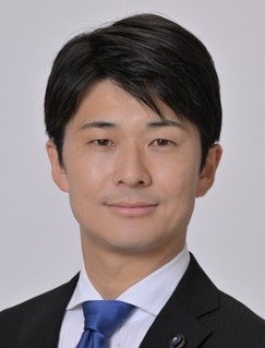 秋山あたる