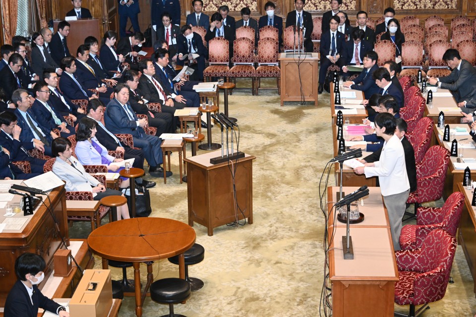 20260407参院予算委員会 山内佳菜子