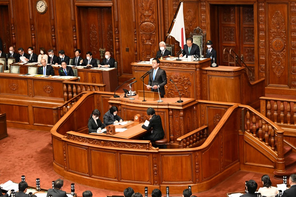 鈴木庸介 衆院本会議 出入国管理法 外国人技能実習法