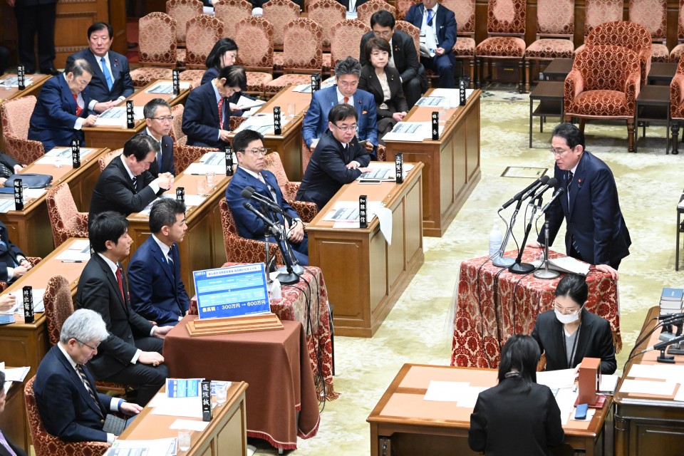 衆院予算委員会 泉健太