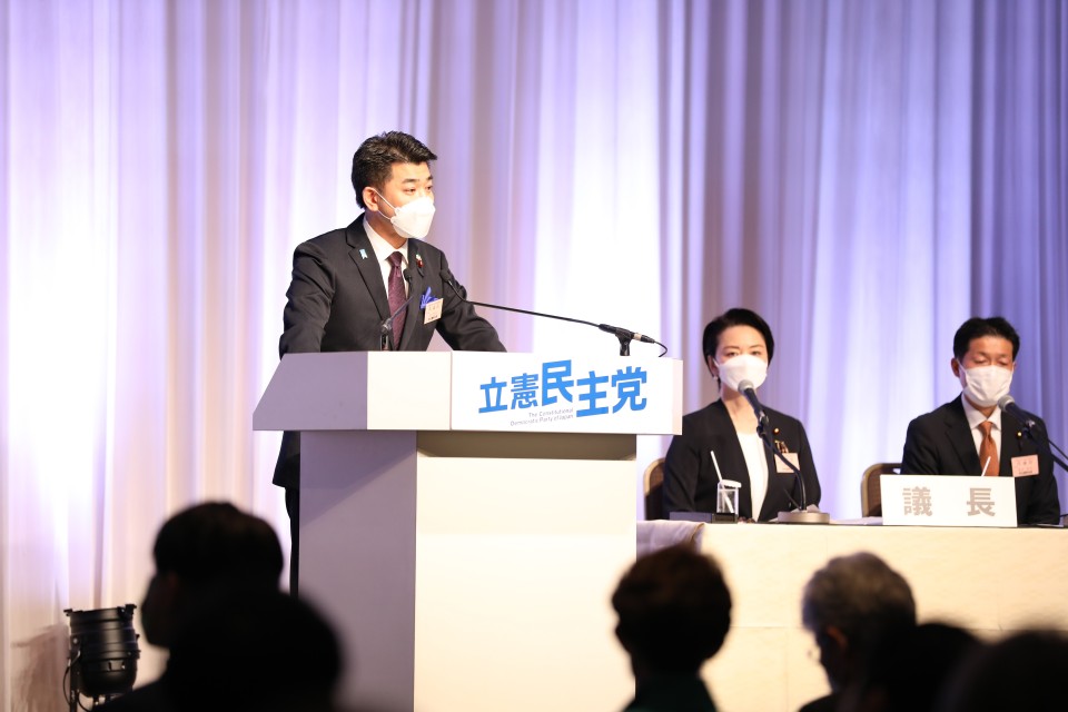 0227党大会 泉代表あいさつ4.JPG