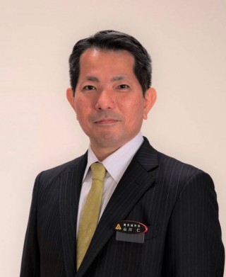 山川仁