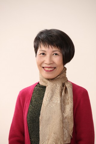 尾崎かおる