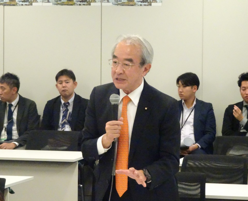 DSC全国母と女性教職員の会 近藤昭一