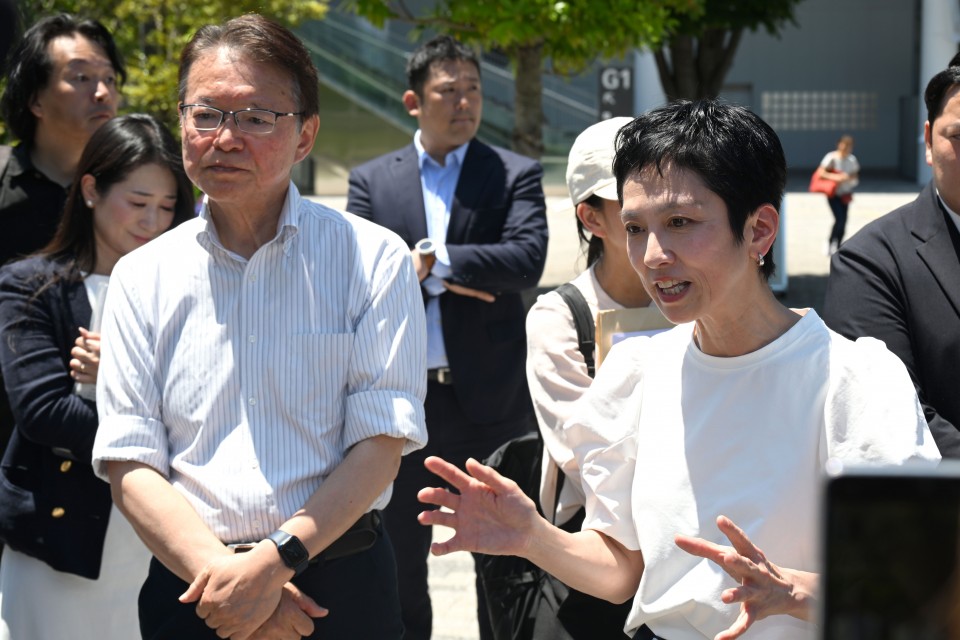蓮舫 神宮外苑再開発計画地区 イチョウ並木 長妻昭