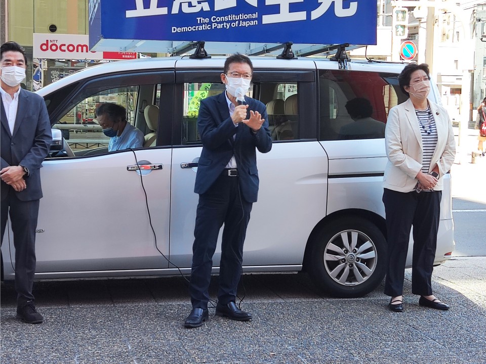 長妻政調会長2.jpg
