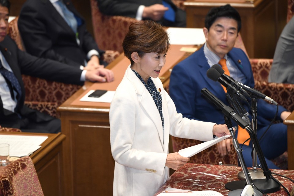 鎌田さゆり