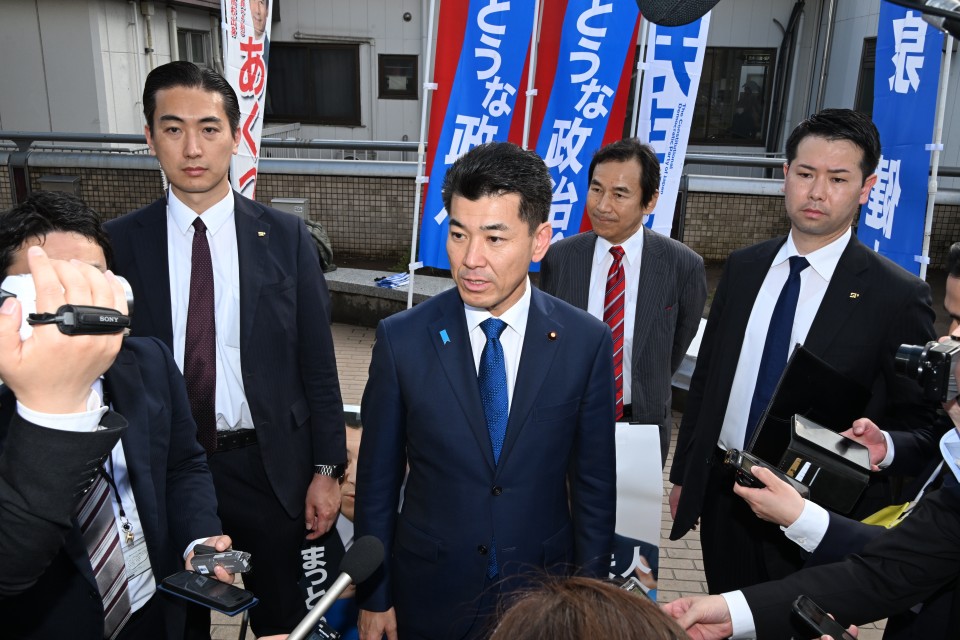 泉健太 阿久津幸彦