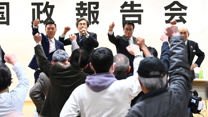 山田勝彦　岡田克也