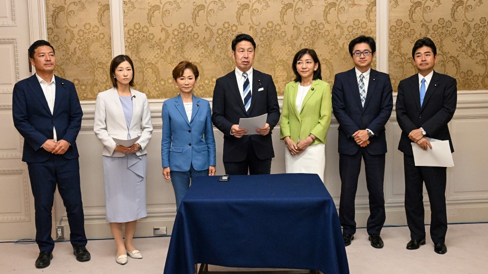 不払養育費立替・取立制度導入法案 米山隆一 鎌田さゆり 酒井なつみ 山田勝彦 牧山ひろえ 道下大樹 山井和則