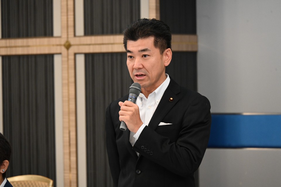 泉健太