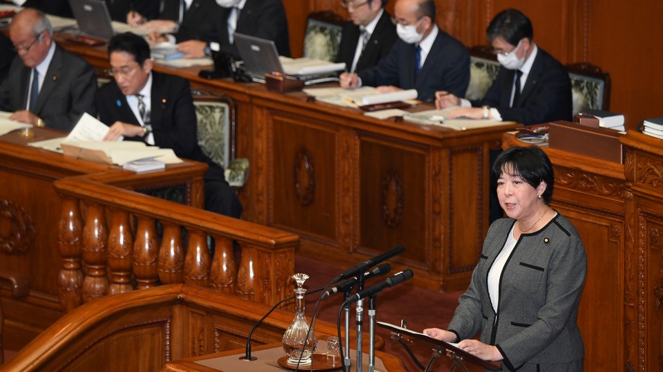 田名部匡代 参院本会議